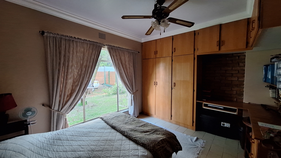 5 Bedroom Property for Sale in Riebeeckstad Free State